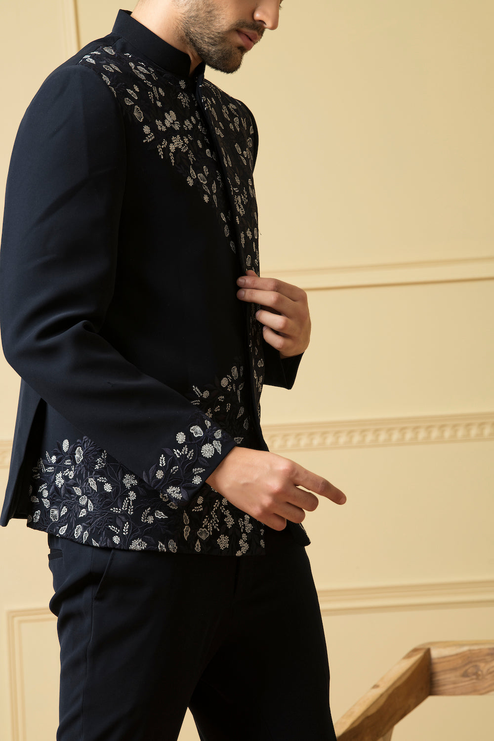 Valiente Designer Men's Indo western Set by Hilo Design  Grab2Buy Hilo Design Grab2Buy