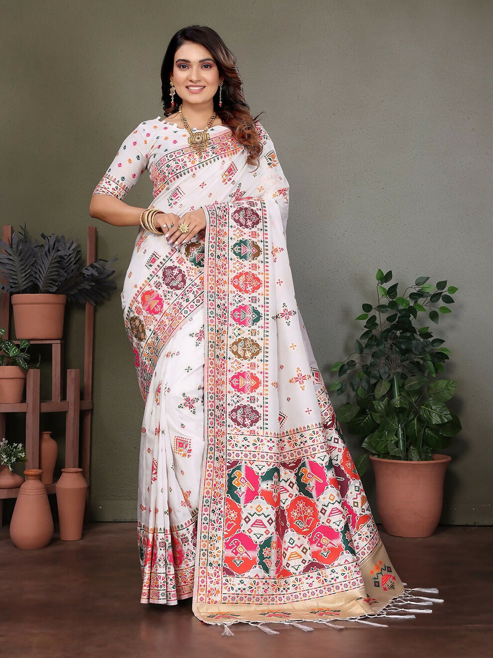 Joban Fashion White Thread Woven Pashmina Sarees