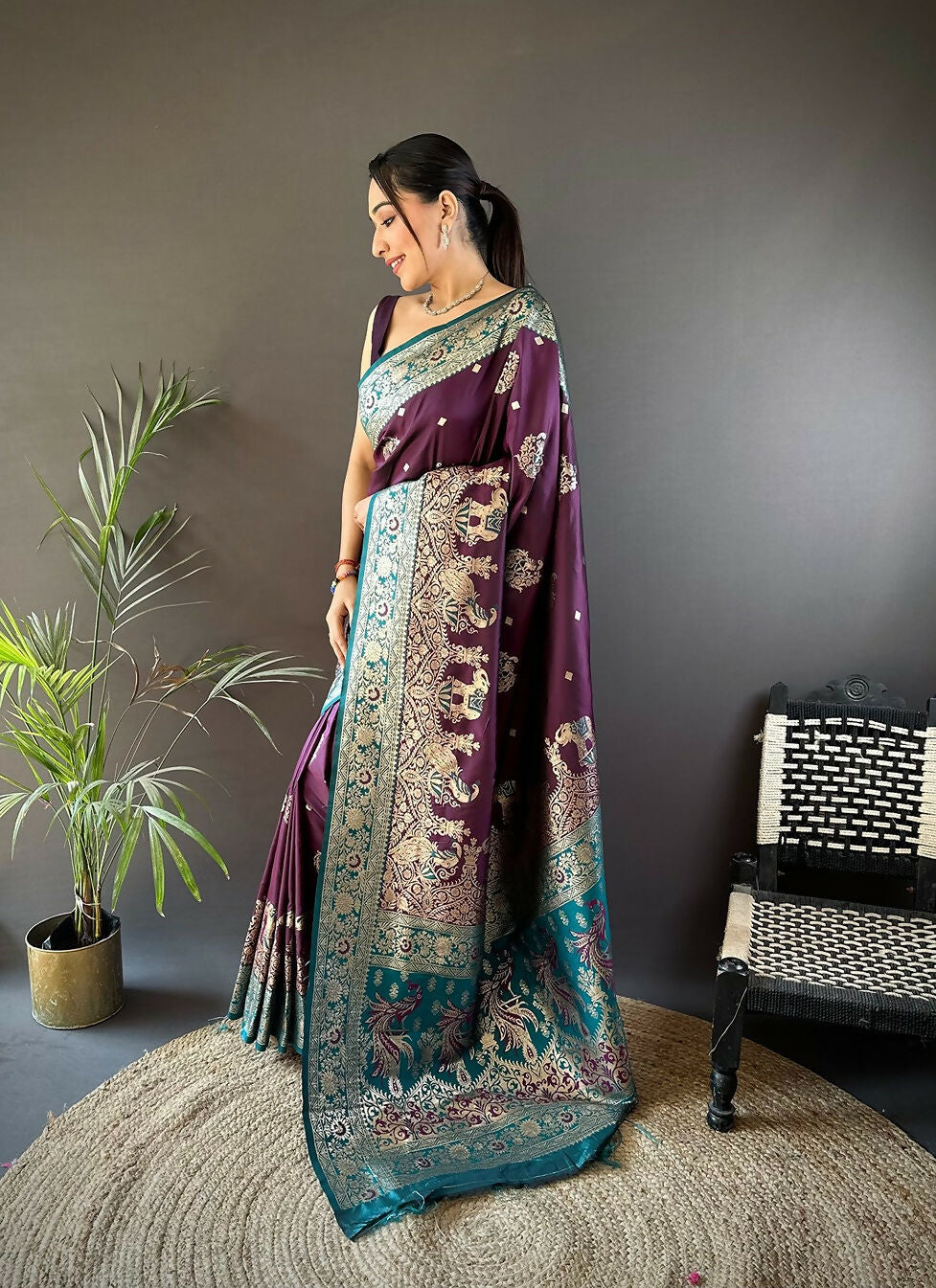 Joban Fashion Dark Green Meenakari Picock Paithani Sarees