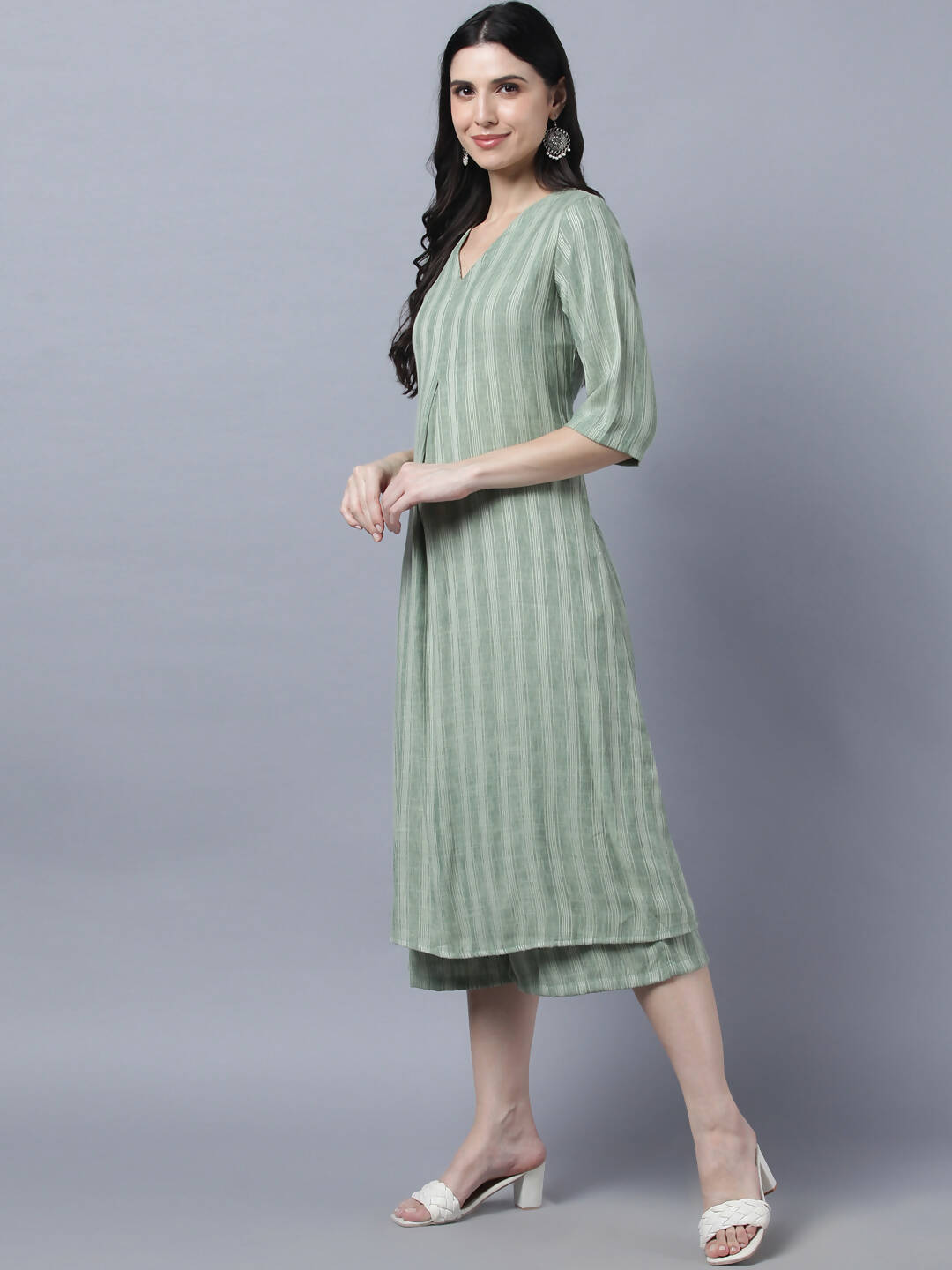 Myshka Stylish Green Cotton 3/4 Sleeve Women's Kurta Palazzo Set