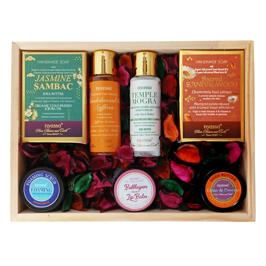 Nyassa Premium Bath and Body Treats Wooden Gift Set