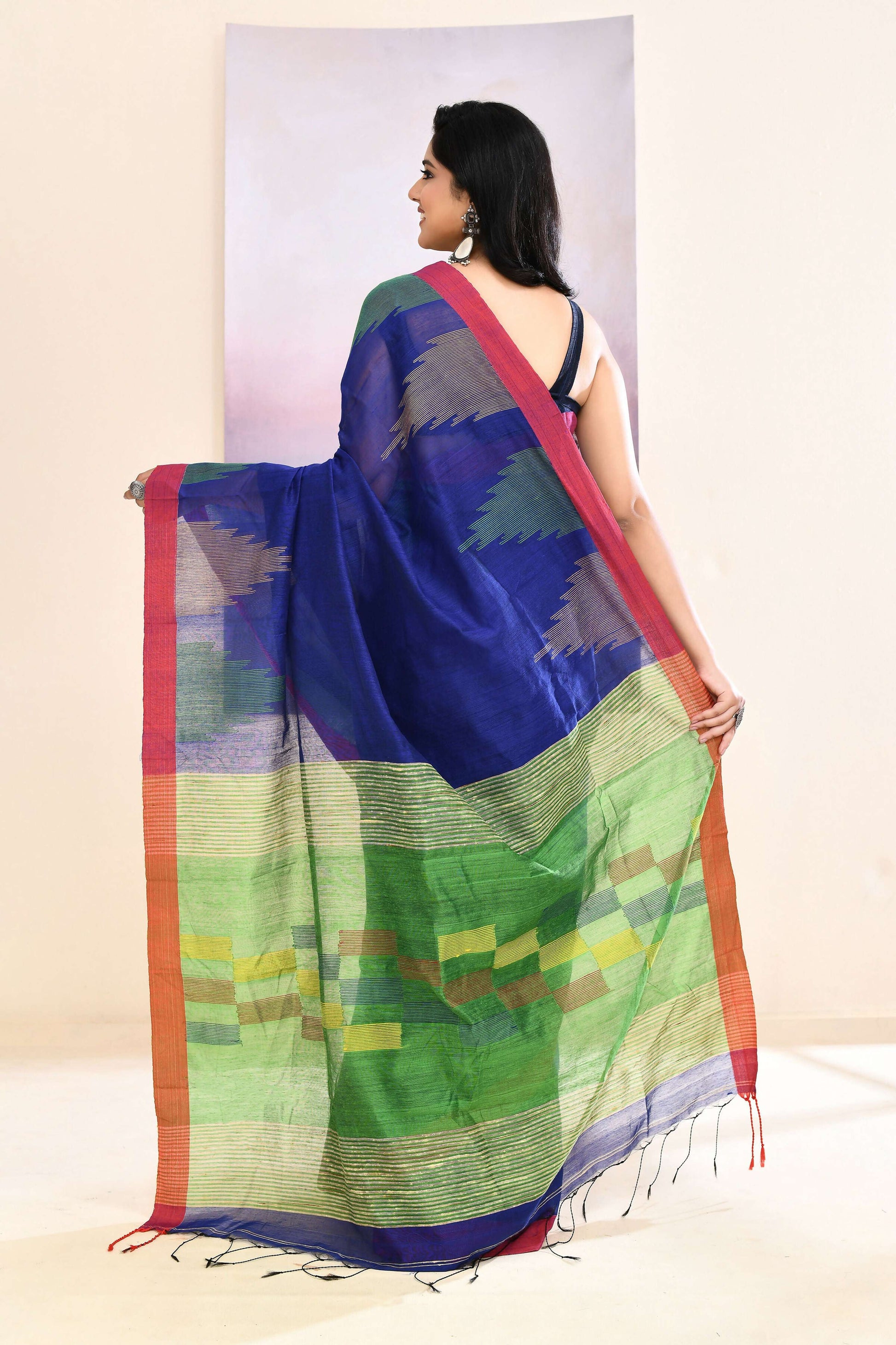 Piyari Fashion Women's Blue Temple Border Embellished Cotton Blend Jamdani Saree