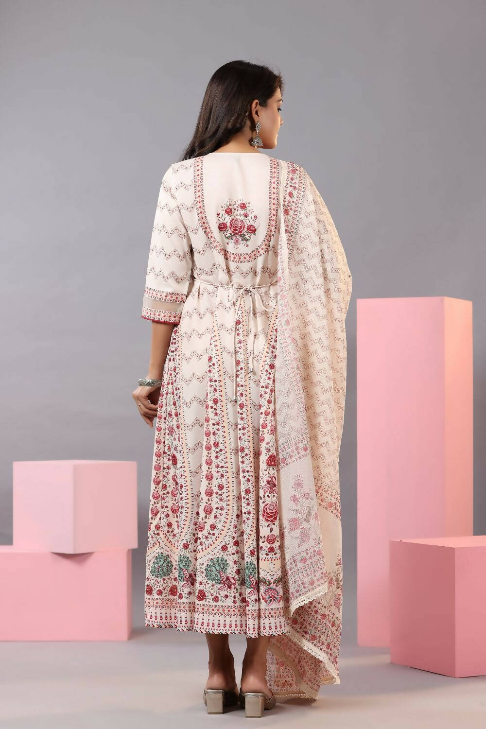 Juniper Women Ecru Rayon Floral Printed Kurta and Dupatta Set