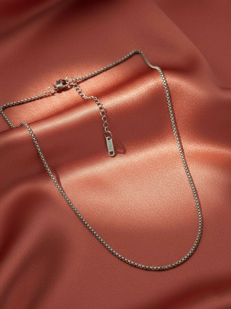 NVR Women German Silver Oxidised Chain