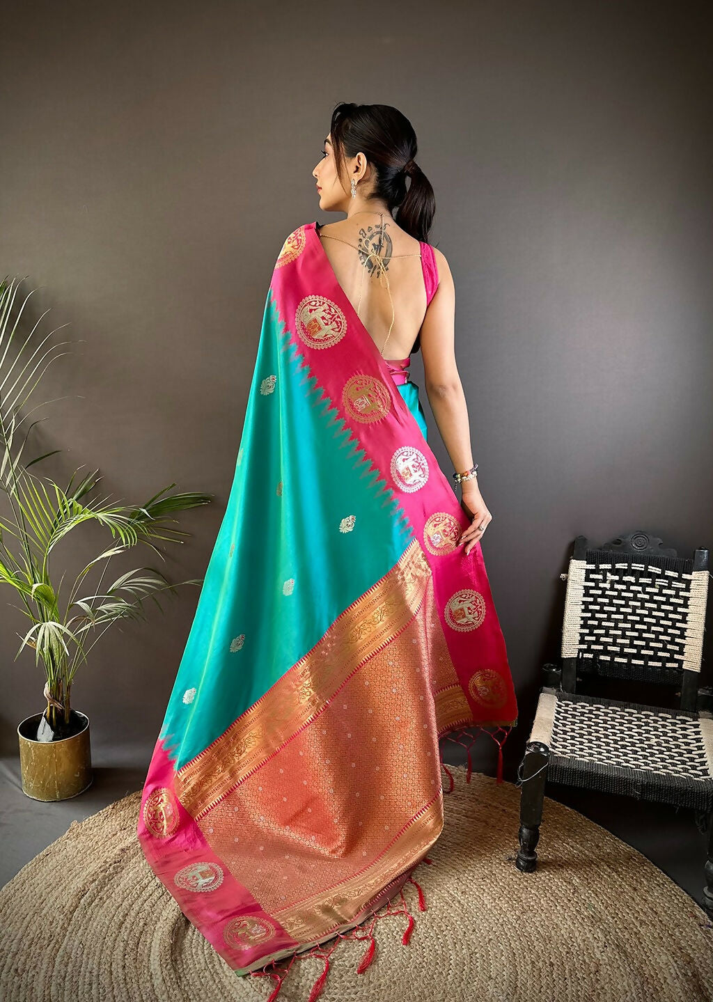 Joban Fashion Pink Butti Banarasi Silk Sarees | Swadesiicart