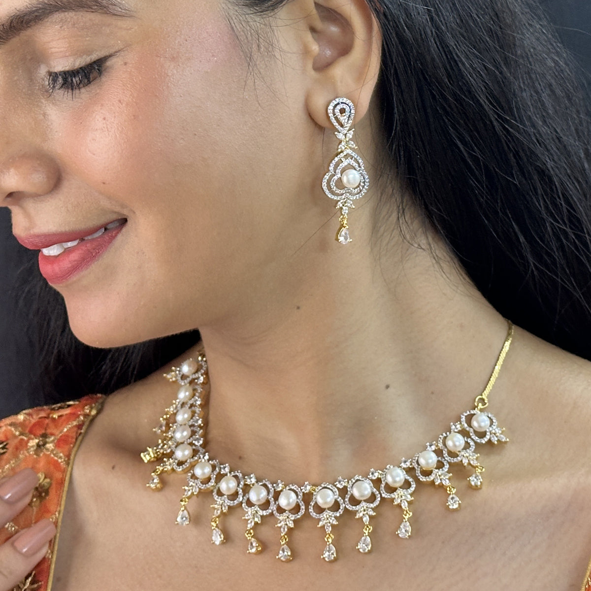 J Pearls Lustrous Pearl Necklace Set J Pearls