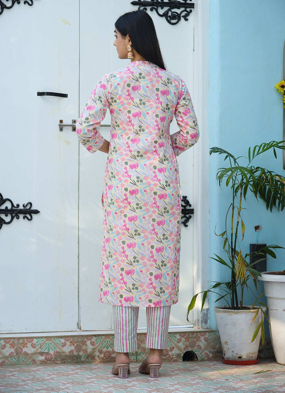 Kaajh Woman's Pink Printed Cotton Kurta Pant Set