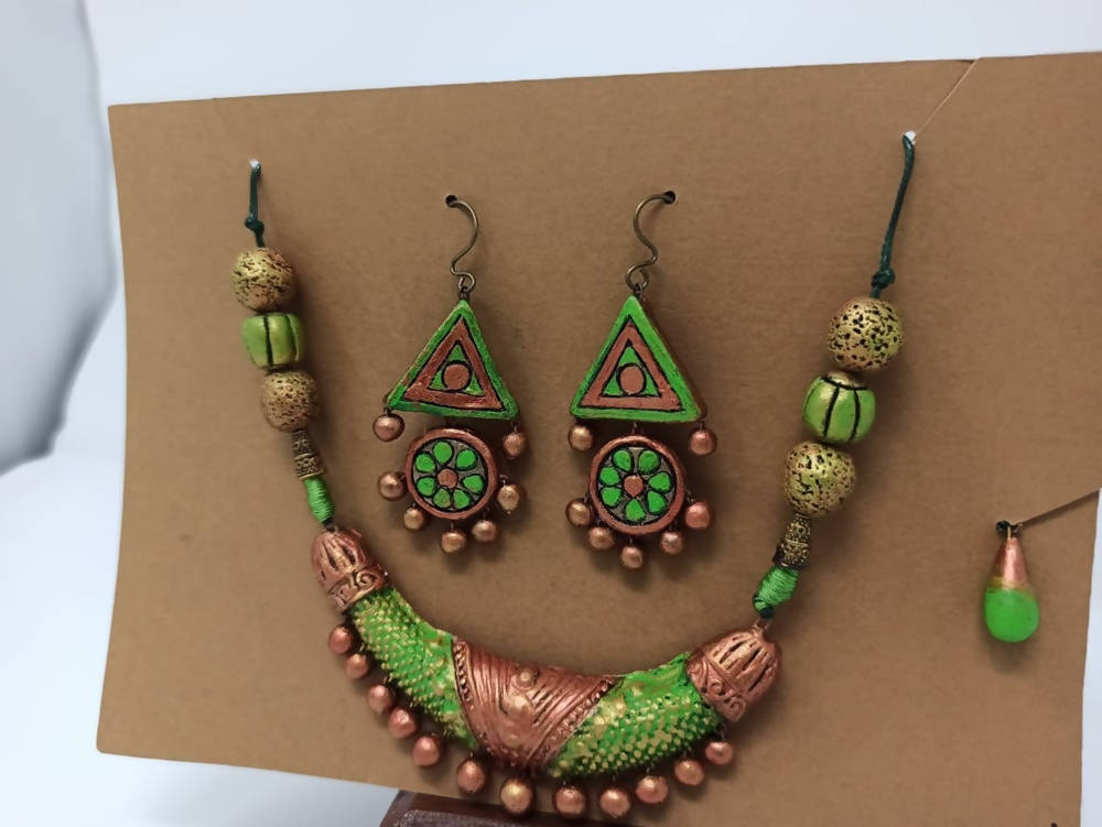 Terracotta Light Green and Gold Tribal Theme Necklace Set with Ear Hangings