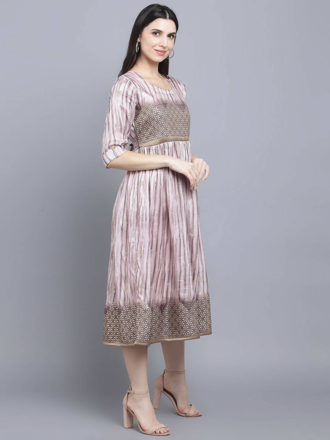 Myshka Women Grey Floral Midi Dress