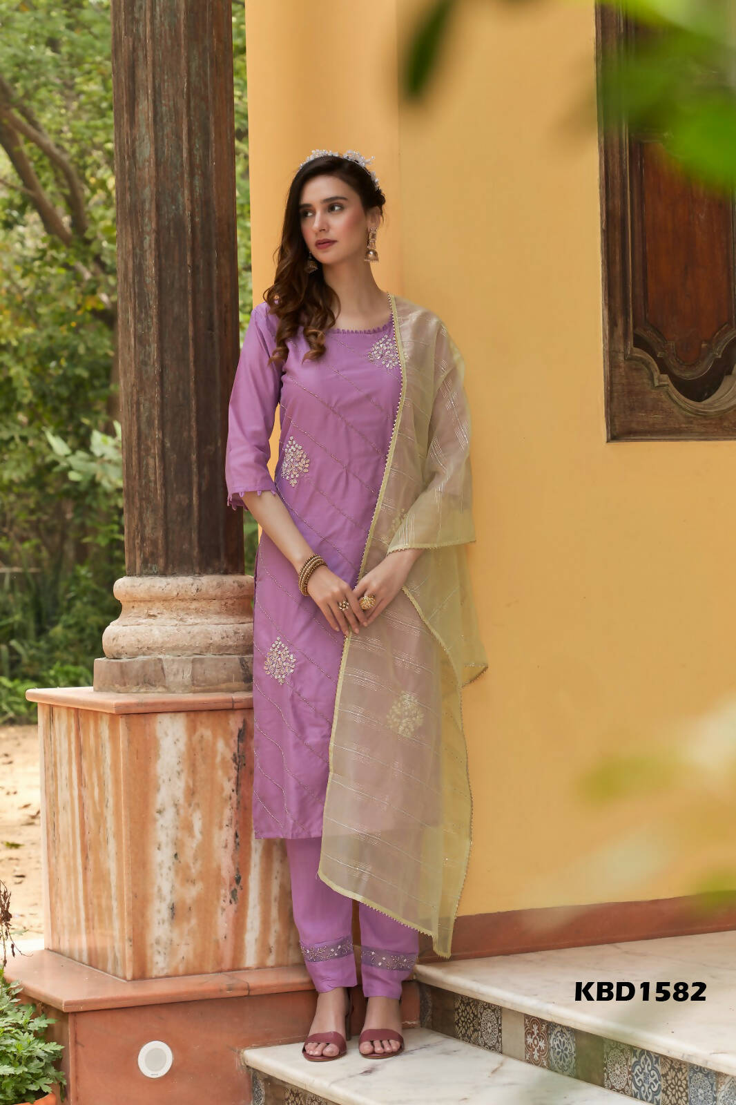 Lavender Chinon Embroidered Kurta and Bottom with Dupatta - Akashara