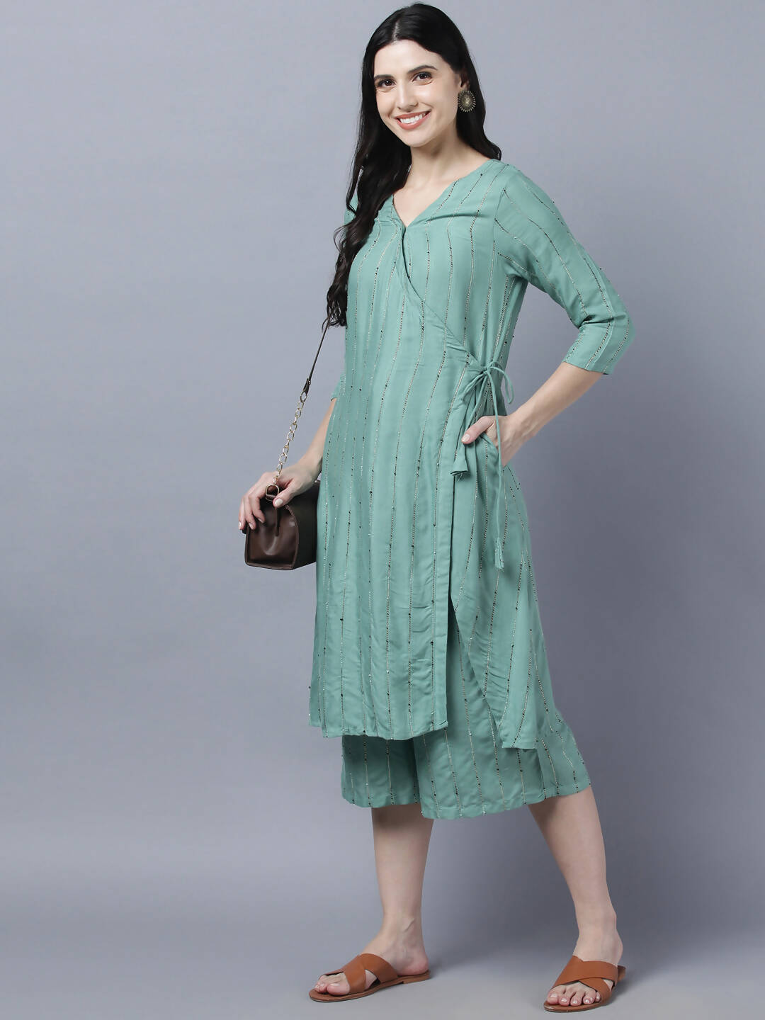 Myshka Women's Stylish Green Cotton 3/4 Sleeve Kurta Palazzo Set