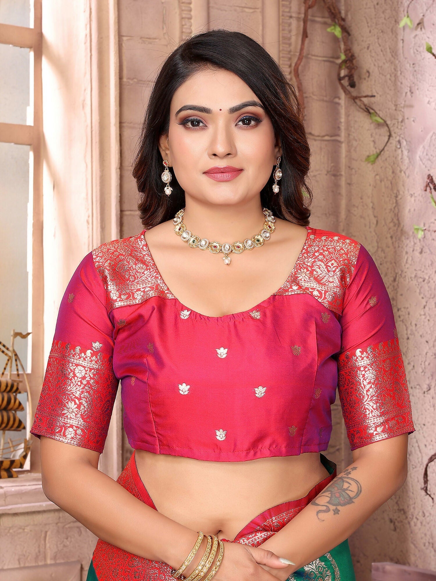 Joban Fashion Green Banarasi Soft Silk Woven Saree | Swadesiicart