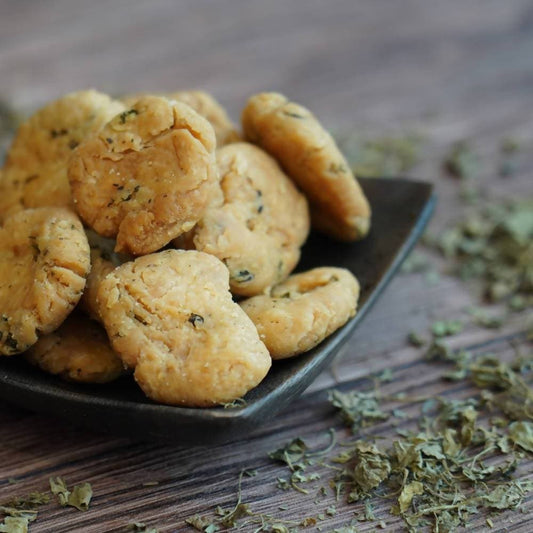 Nathu's Methi Mathri