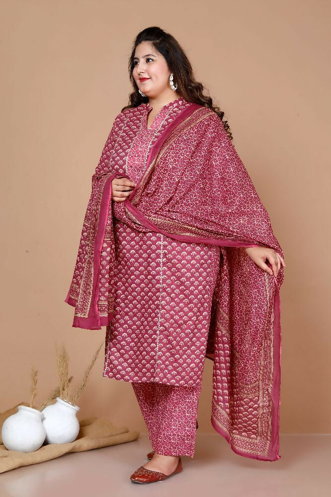 Miravan Women Plus Size Pink Straight Floral Printed Kurta & Palazzo With Dupatta
