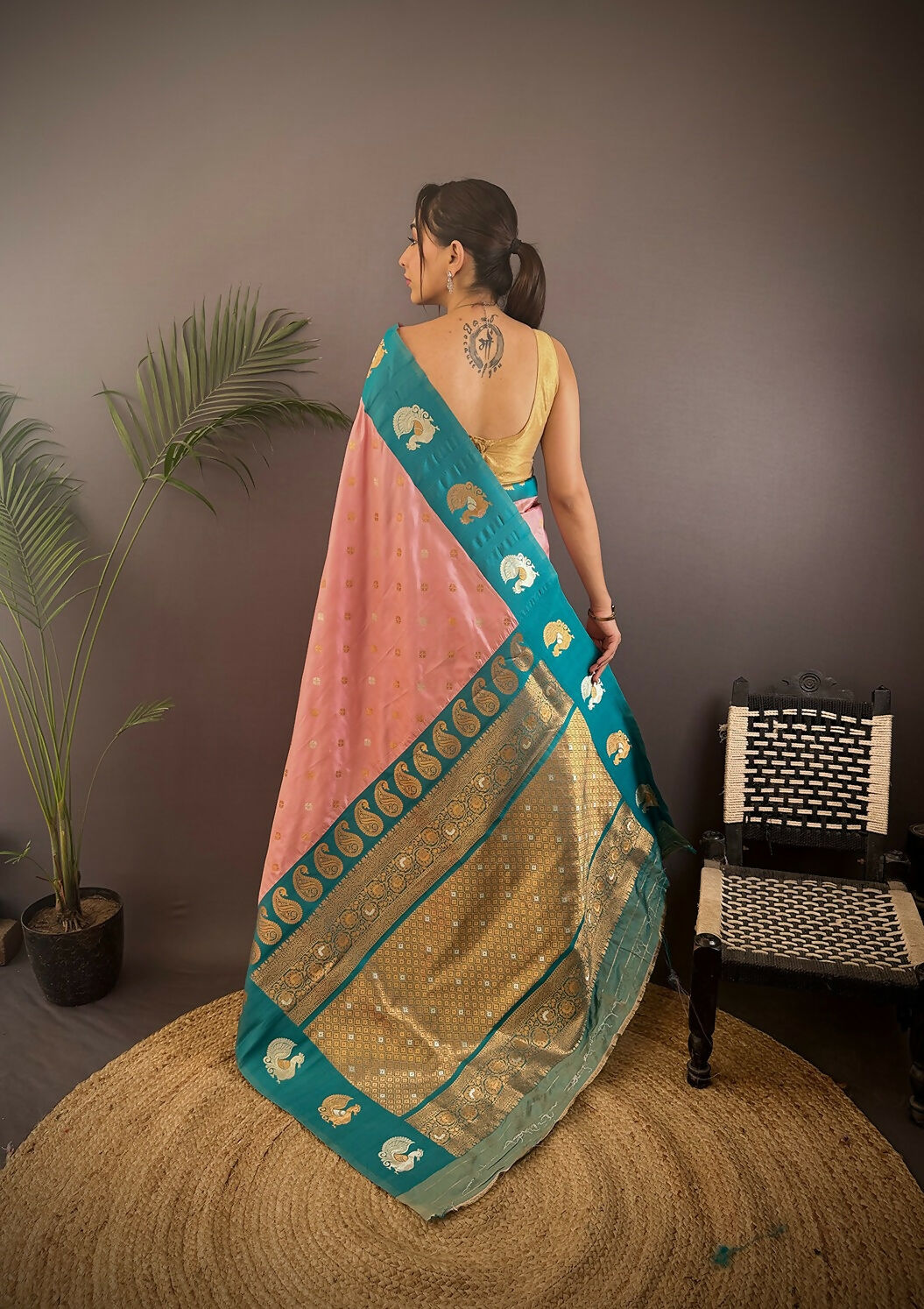 Joban Fashion Teal Butti Banarasi Silk Sarees | Swadesiicart