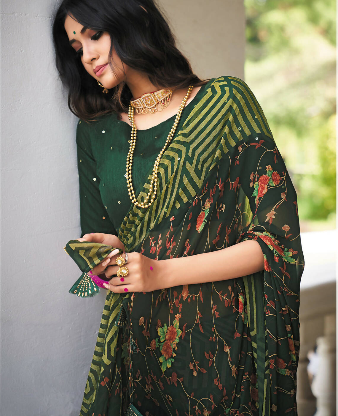Green Georgette Brasso Floral Printed Saree With Unstitched Blouse Piece - Zyanya