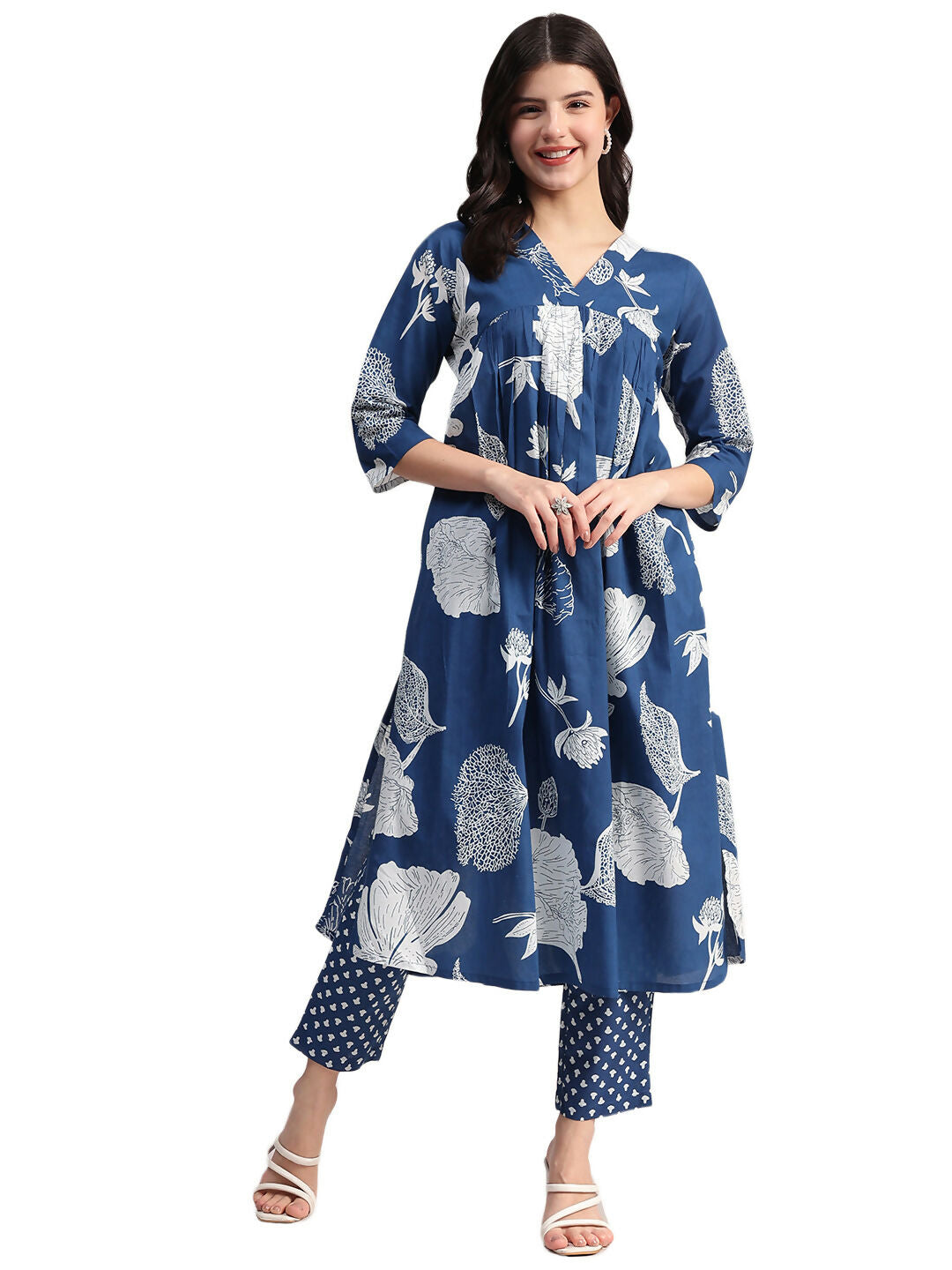 Aavyora Women's Blue Floral Printed Cotton Kurta with Trouser | Grab2Buy