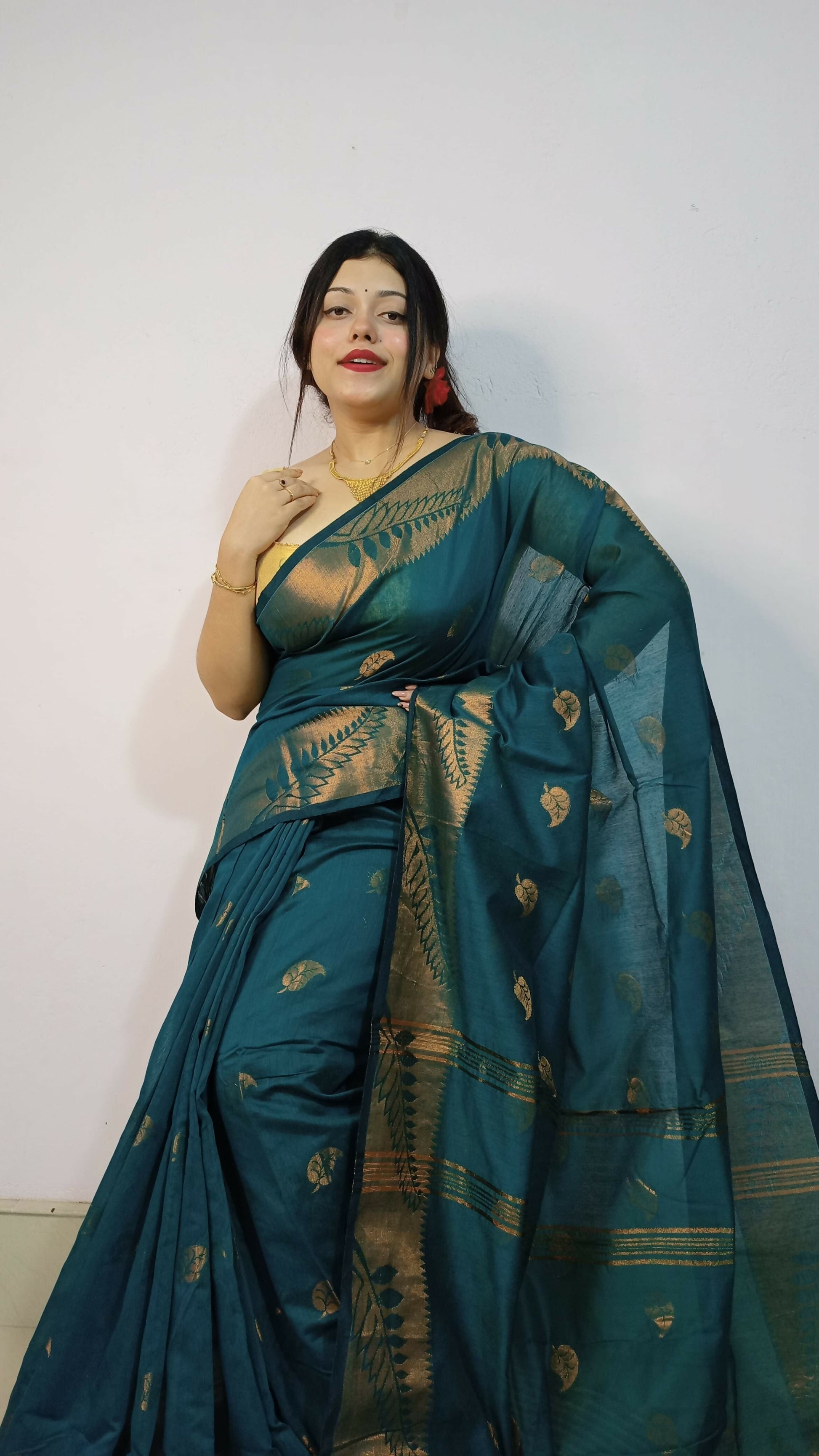 Exclusive Collection Beautiful Green Cotton Silk Woven Handloom Grab2Buy With Running Blouse Piece 