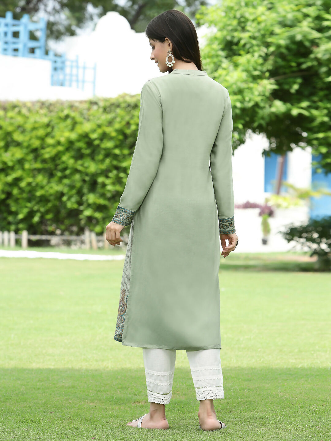 Juniper Green Ethnic Motif Printed Acrylic Straight Kurta.