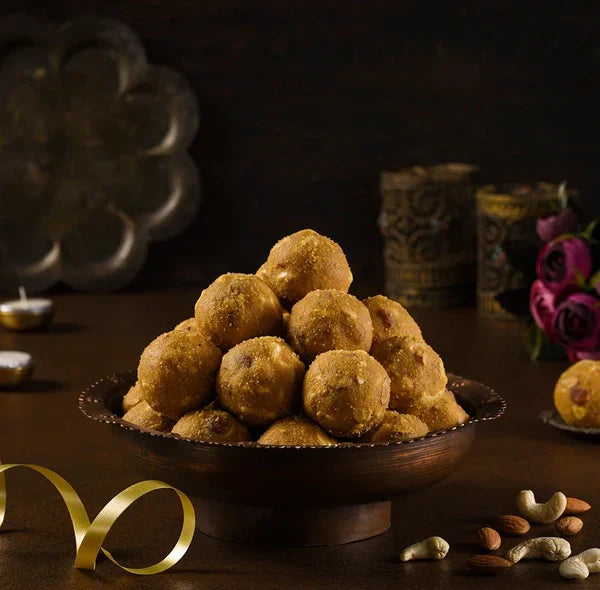 Meethi Besan Laddoo 