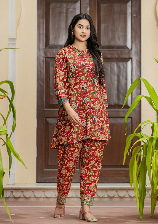 Kaajh Women's Maroon Floral Printed Viscose Rayon Kurta Pant Set