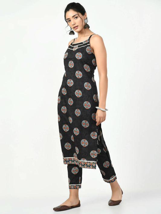 Myshka Women's Black Straight Printed Kurta