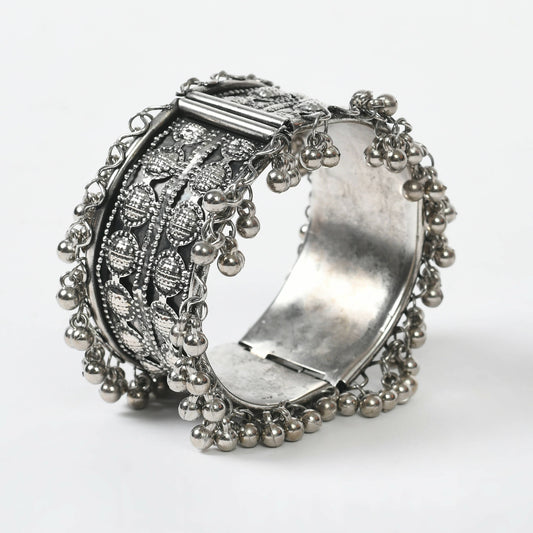 Mominos Fashion Joharkamal Oxidised Silver-Plated Ghungroo Handcraft Bracelet - Design 027 
