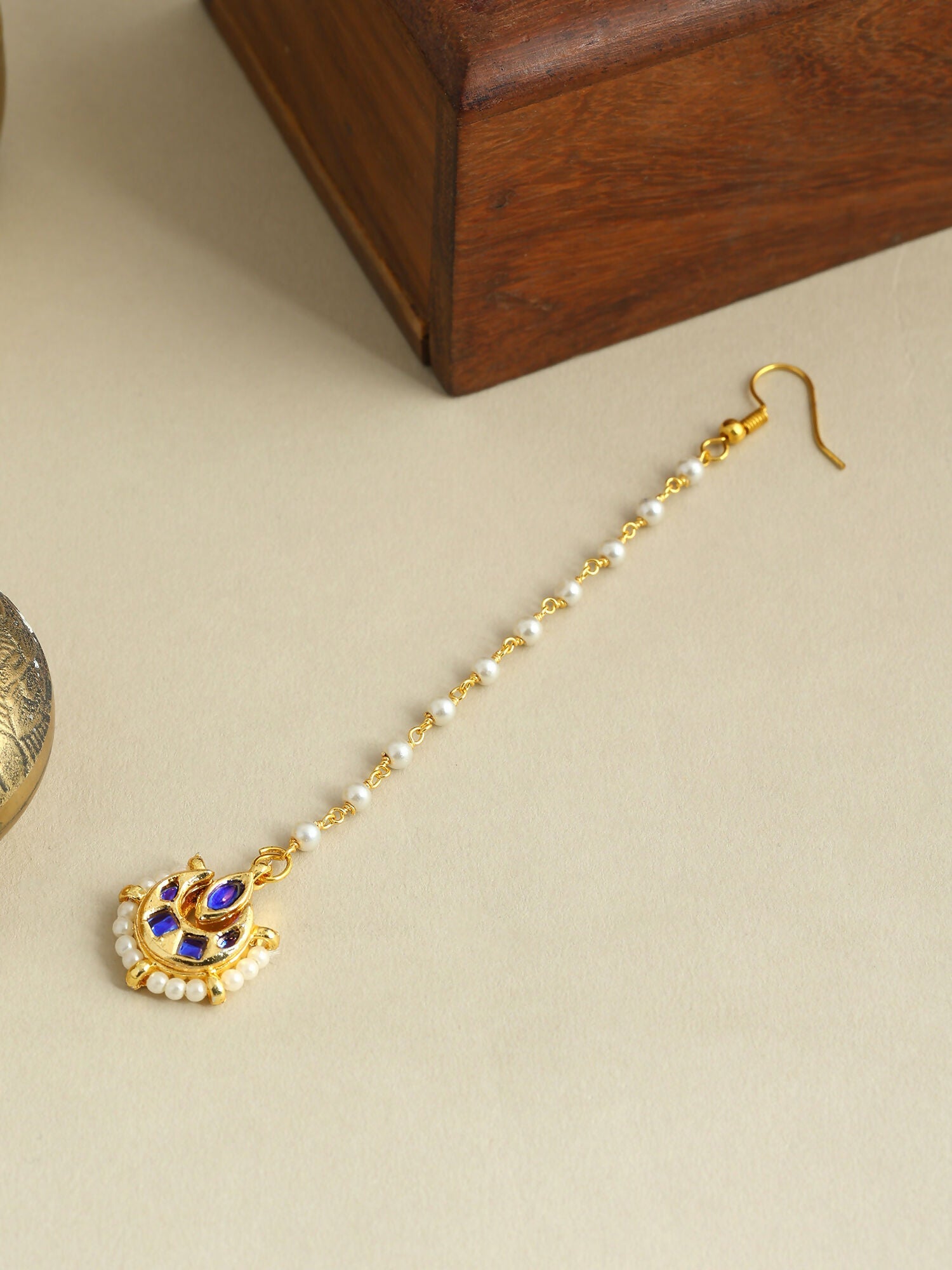 Ruby Raang Virasat Jewels Maang Tikka