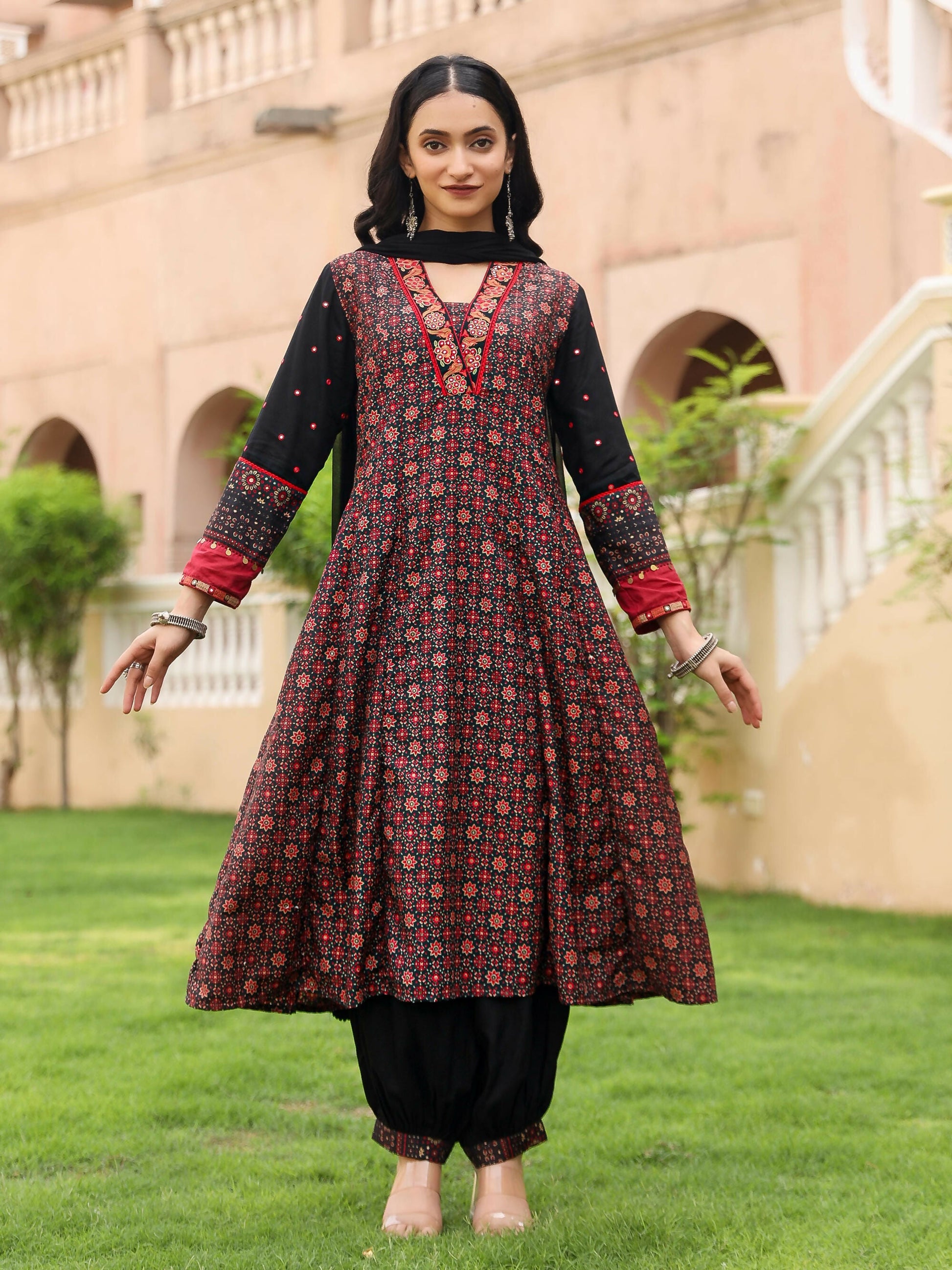 Juniper Women's The Mahautsavam Black Ethnic Motif Printed Muslin Kurta Pant And Dupatta With Thread & Mirror Work