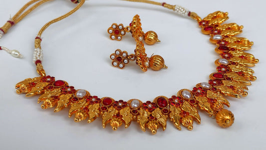 Kemp Peacock Pink & White Necklace Set - Grab2buy