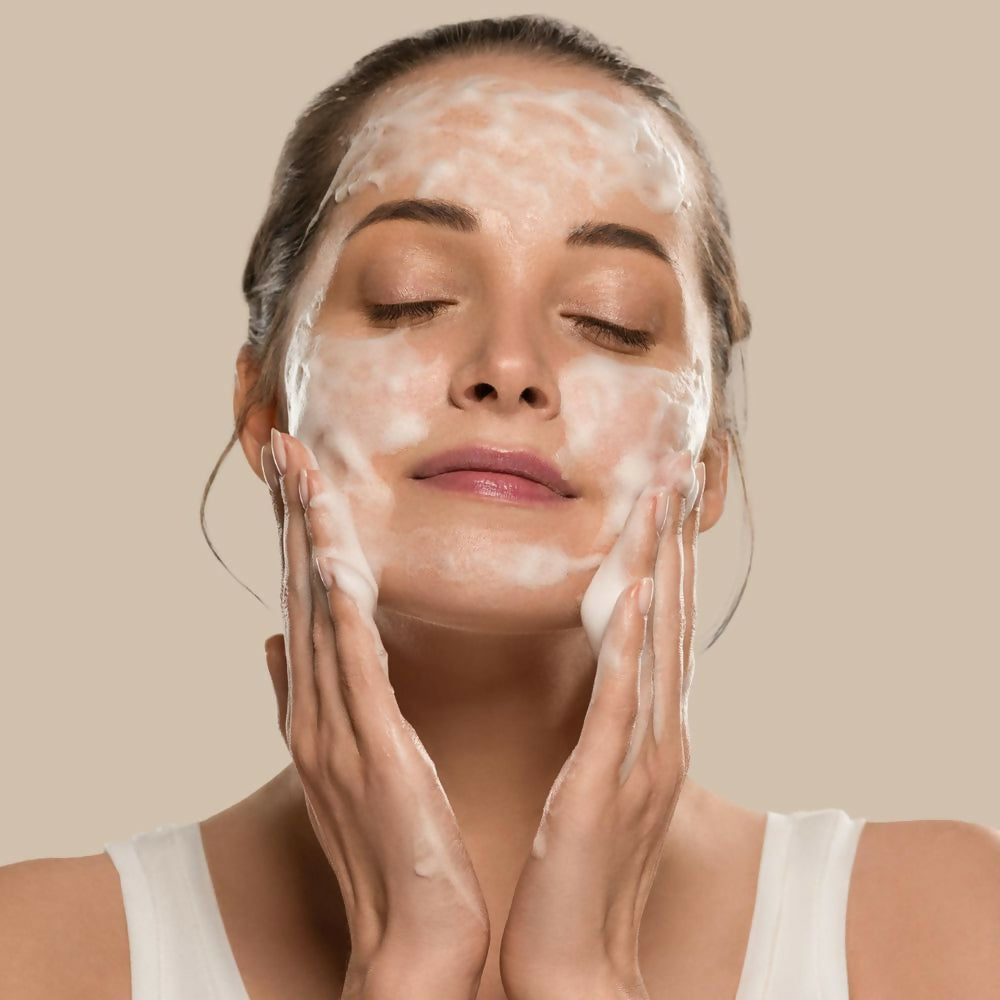 Ivory Natural Acne & Dark Spot Face Wash For Moisturize, Replenish, And Promote Skin Clarity | Swadesiicart