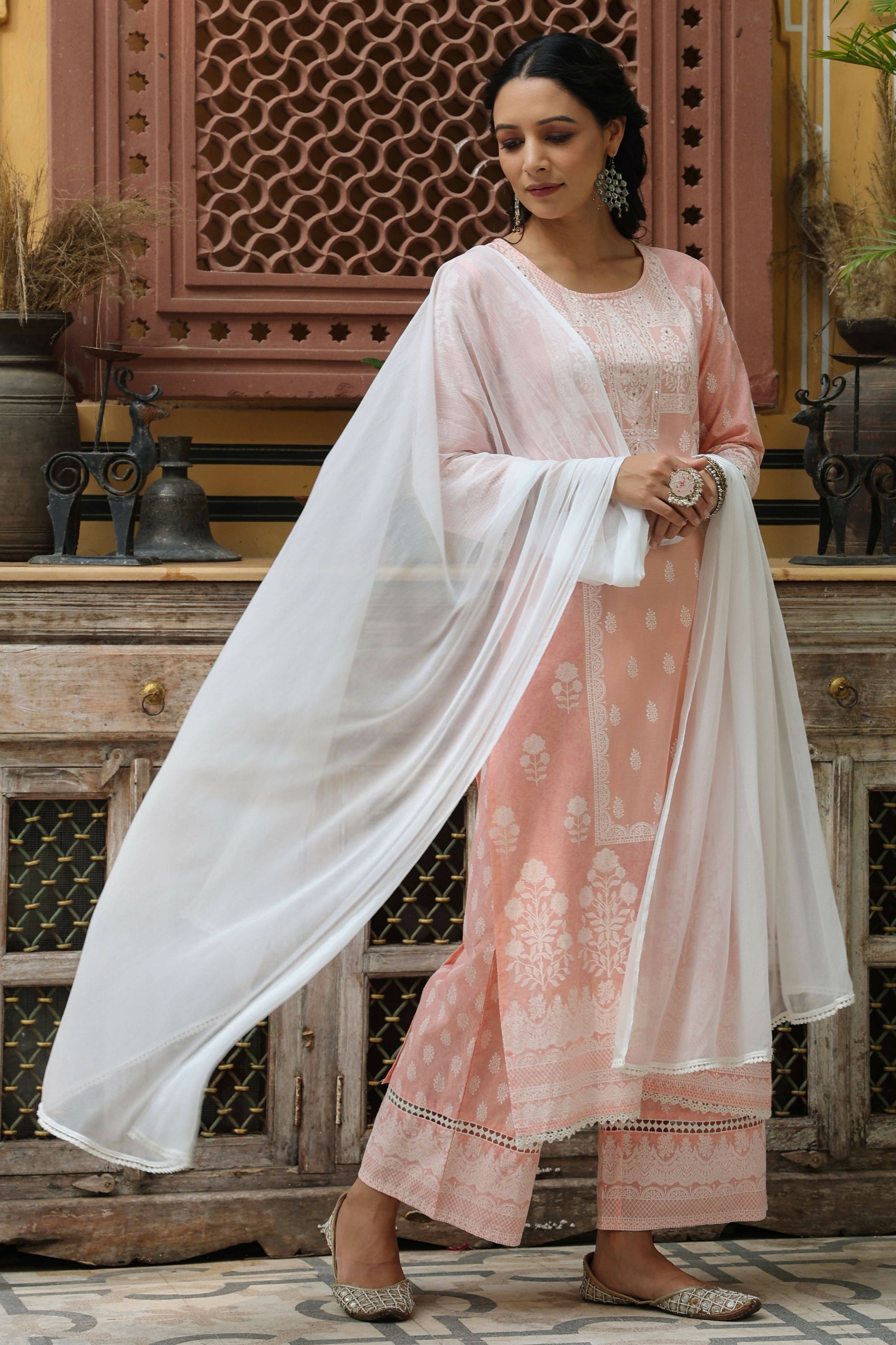 Juniper Women's Peach Printed Straight Kurta Sets