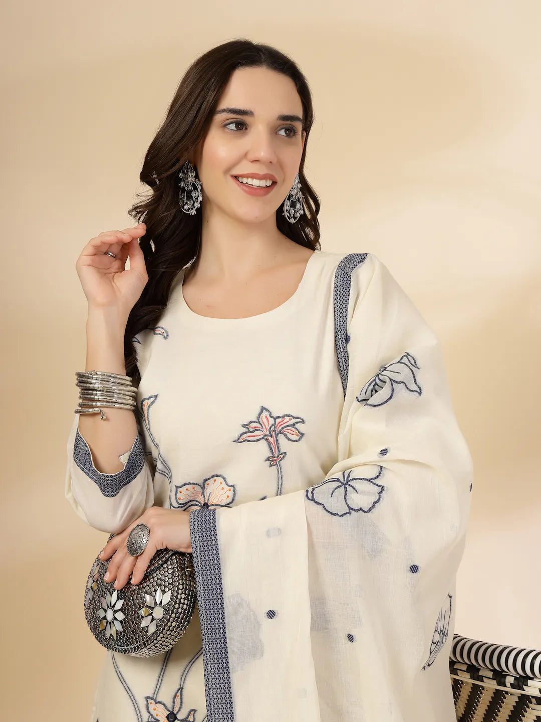 Yufta Off White Handloom Cotton Jacquard Kurta Set With Pant & Dupatta