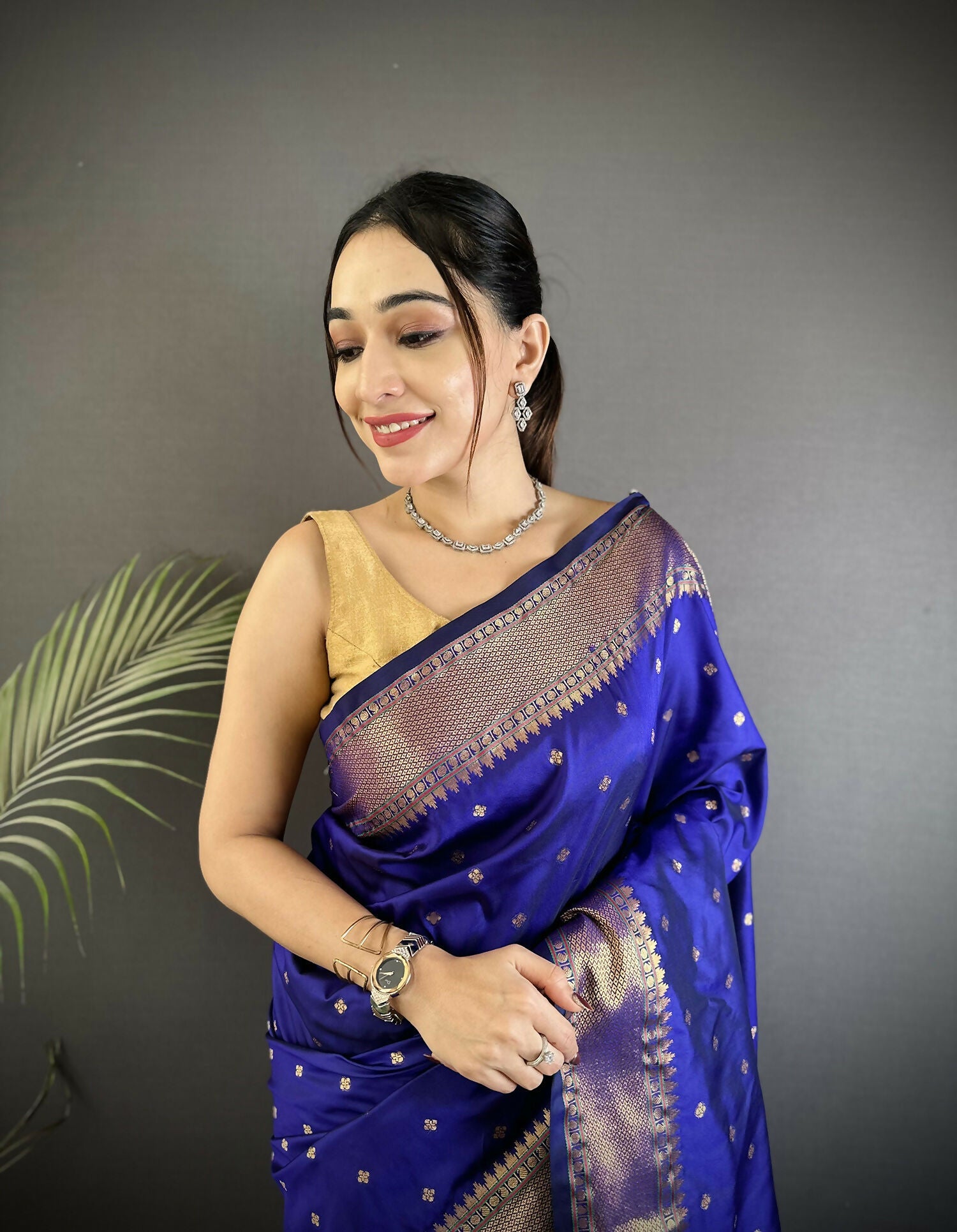 Joban Fashion Royal Blue Butti Woven Soft Lichi Silk Paithani Saree