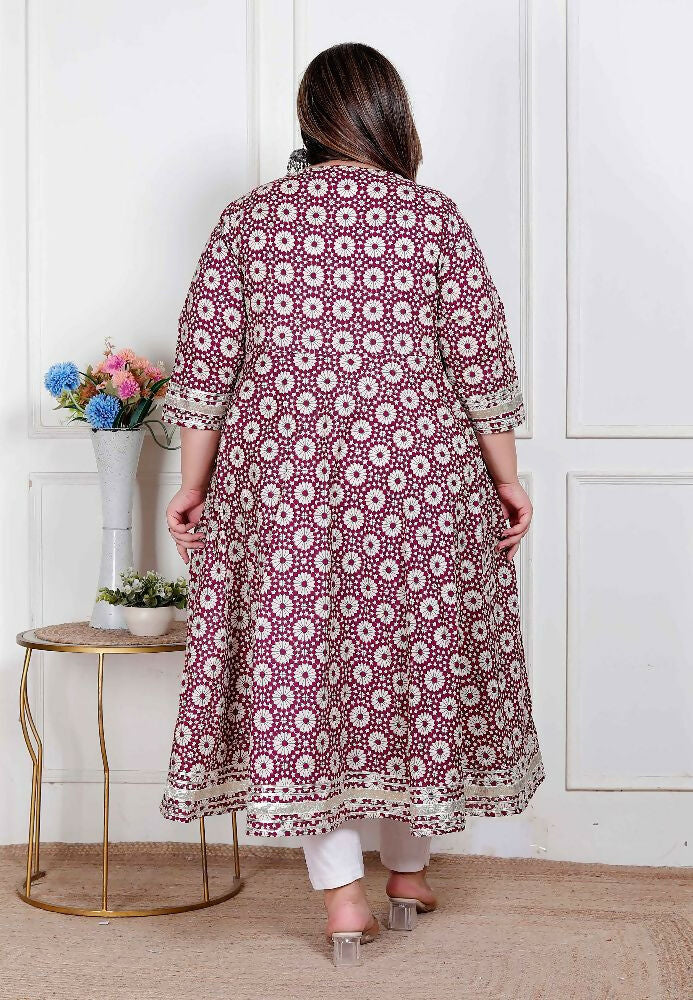 Miravan Plus Size Women'S Cream Embroidered Cotton Anarkali Kurta 