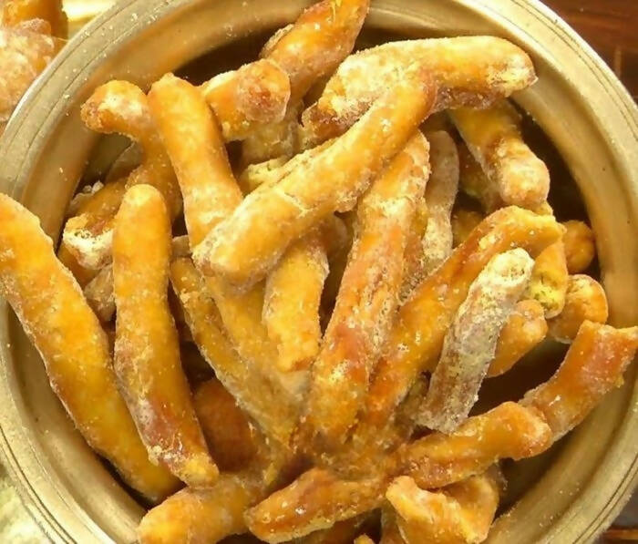 Godavari Vantillu Bellam Kommulu / Sweet Murukulu 