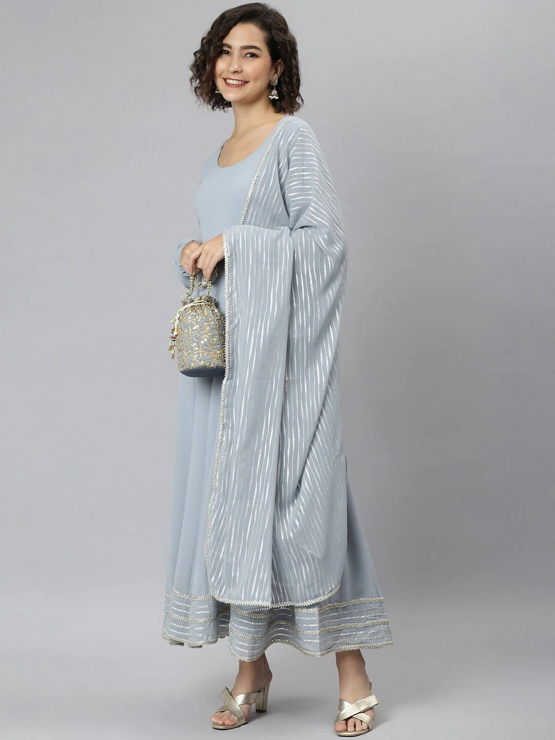 Janasya Women Grey Flared Sleeves Gotta Patti Georgette Anarkali Kurta