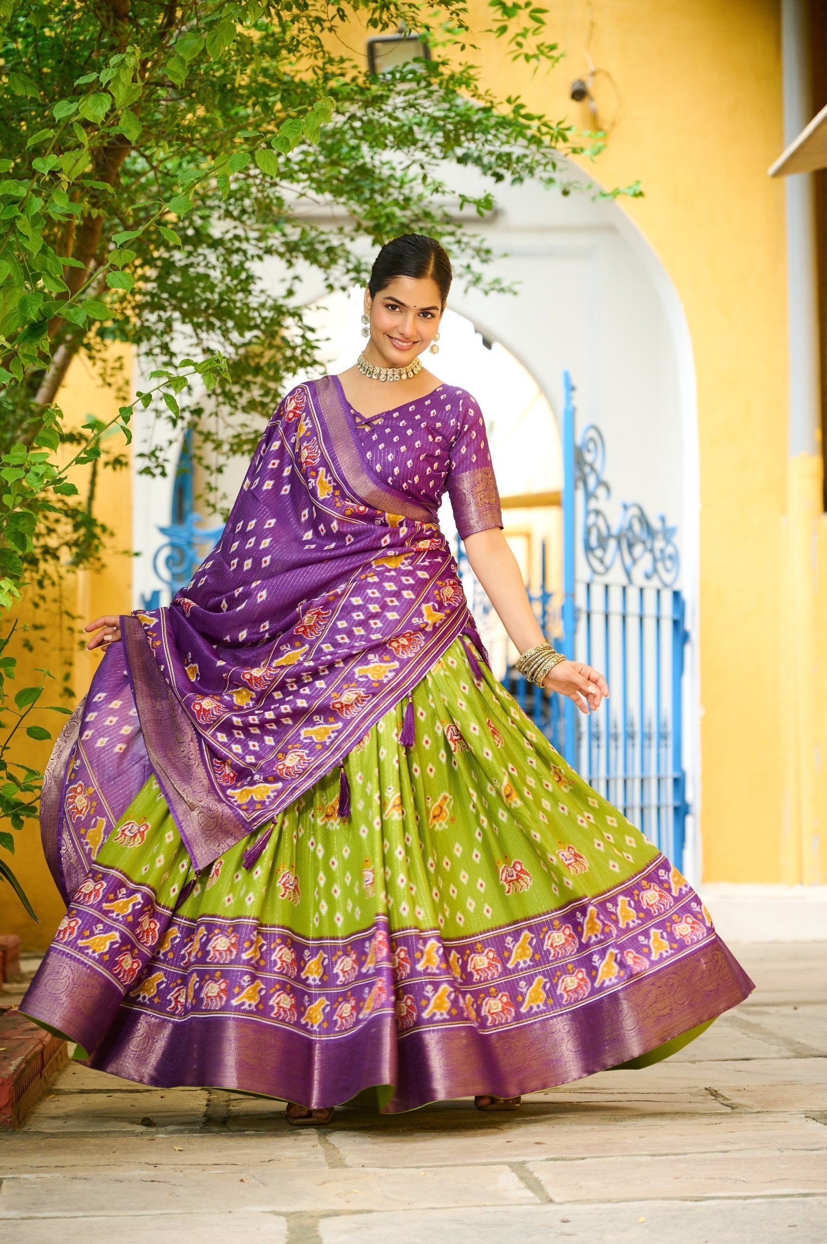 DEIANA'S Jacquard With Jari Lining With Print Lehenga Choli - Mehndi 