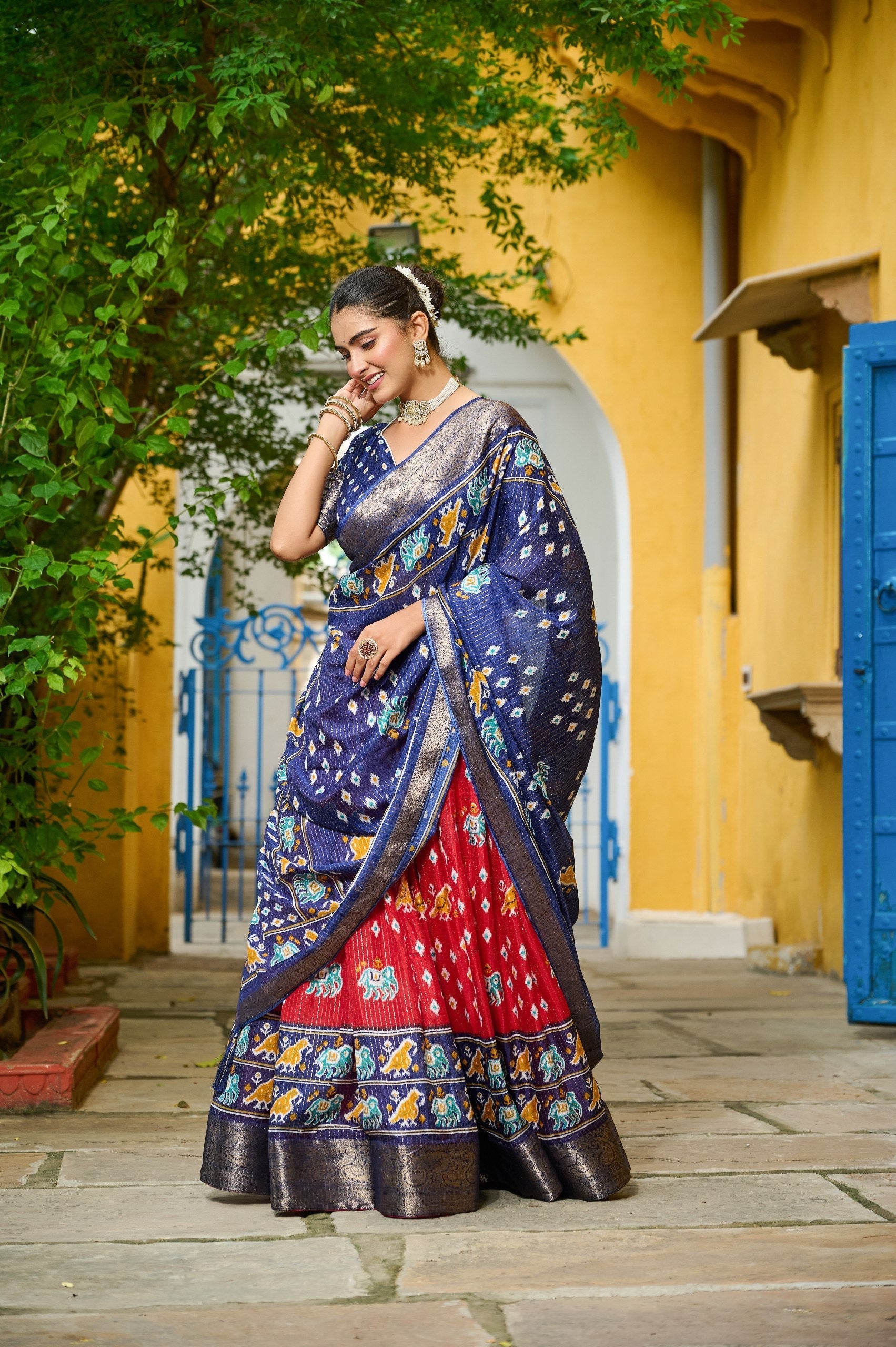 DEIANA'S Jacquard With Jari Lining With Print Lehenga Choli - Red 