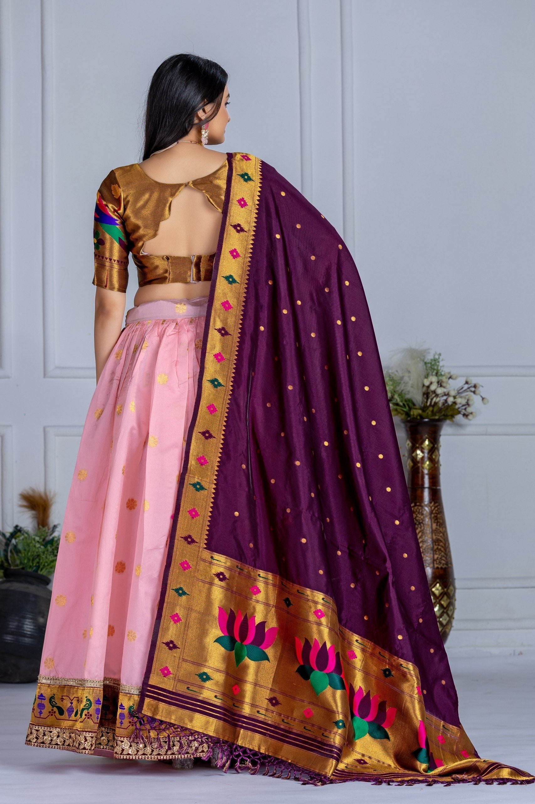 DEIANA'S Jacquard With Jari Print Weaving Lehenga Choli - Pink 