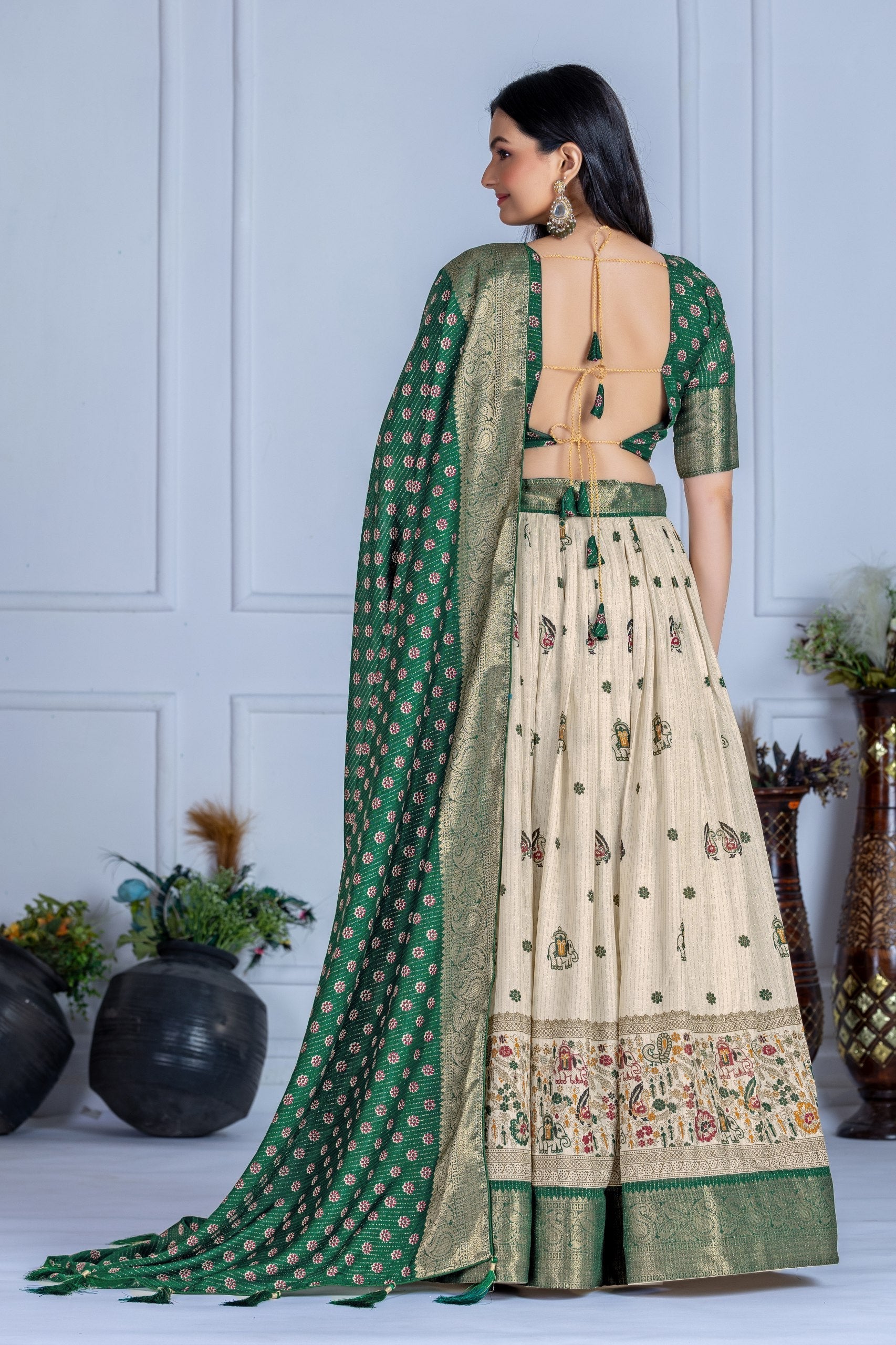 DEIANA'S Jacquard With Jari Print Weaving Lehenga Choli - Off White 