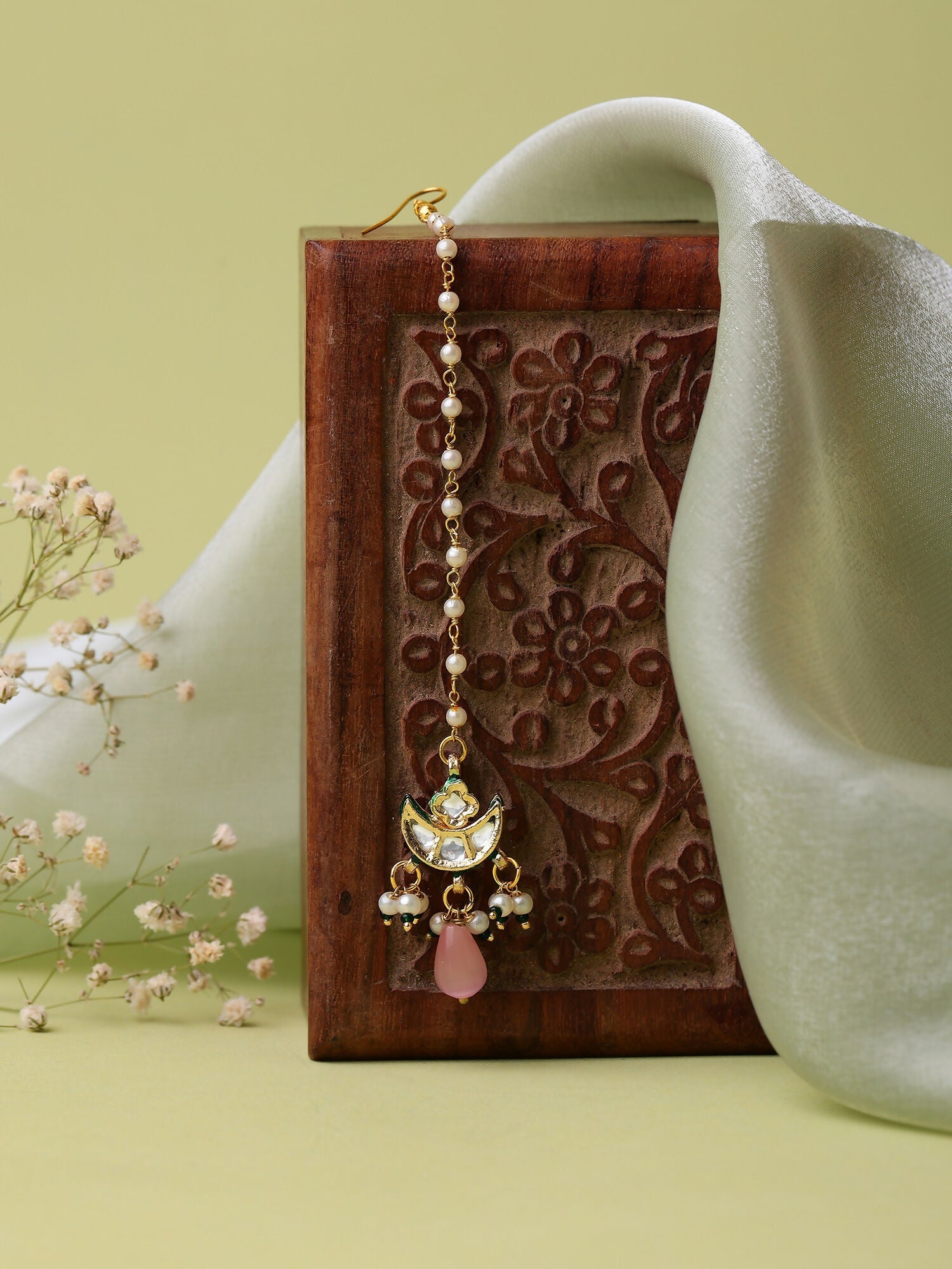Ruby Raang Gold Polished Pink Kundan Maang Tikka | Swadesiicart