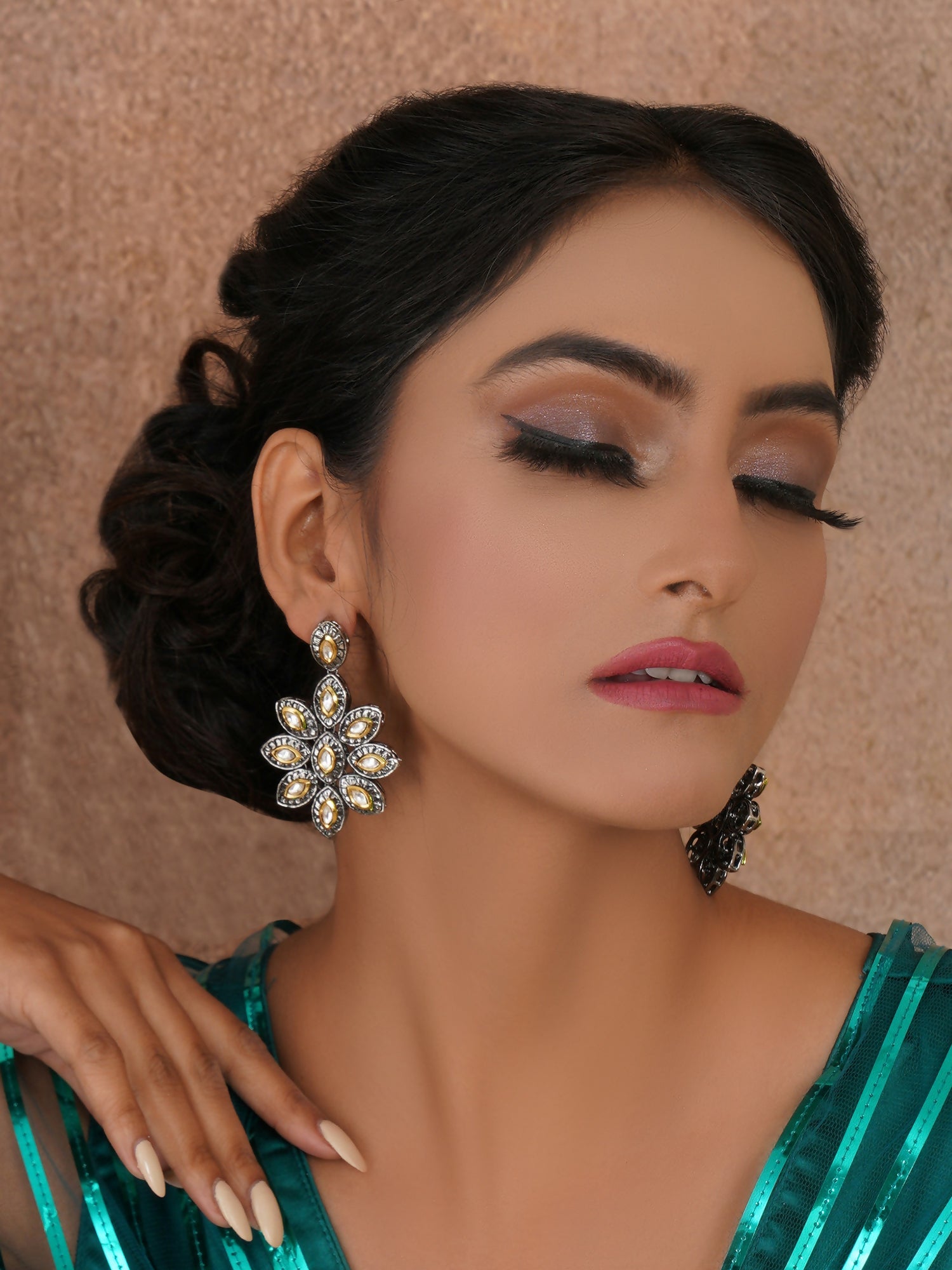 Dual Tone Kundan Flower Studs (silver) - Ruby Raang - Grab2buy