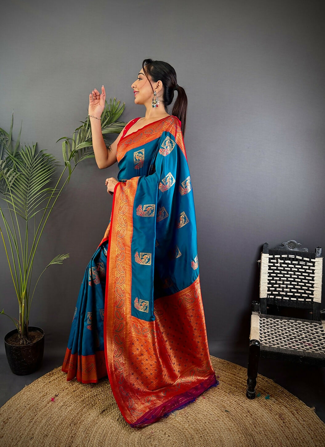 Joban Fashion Pink Peacock Banarasi Silk Sarees | Swadesiicart