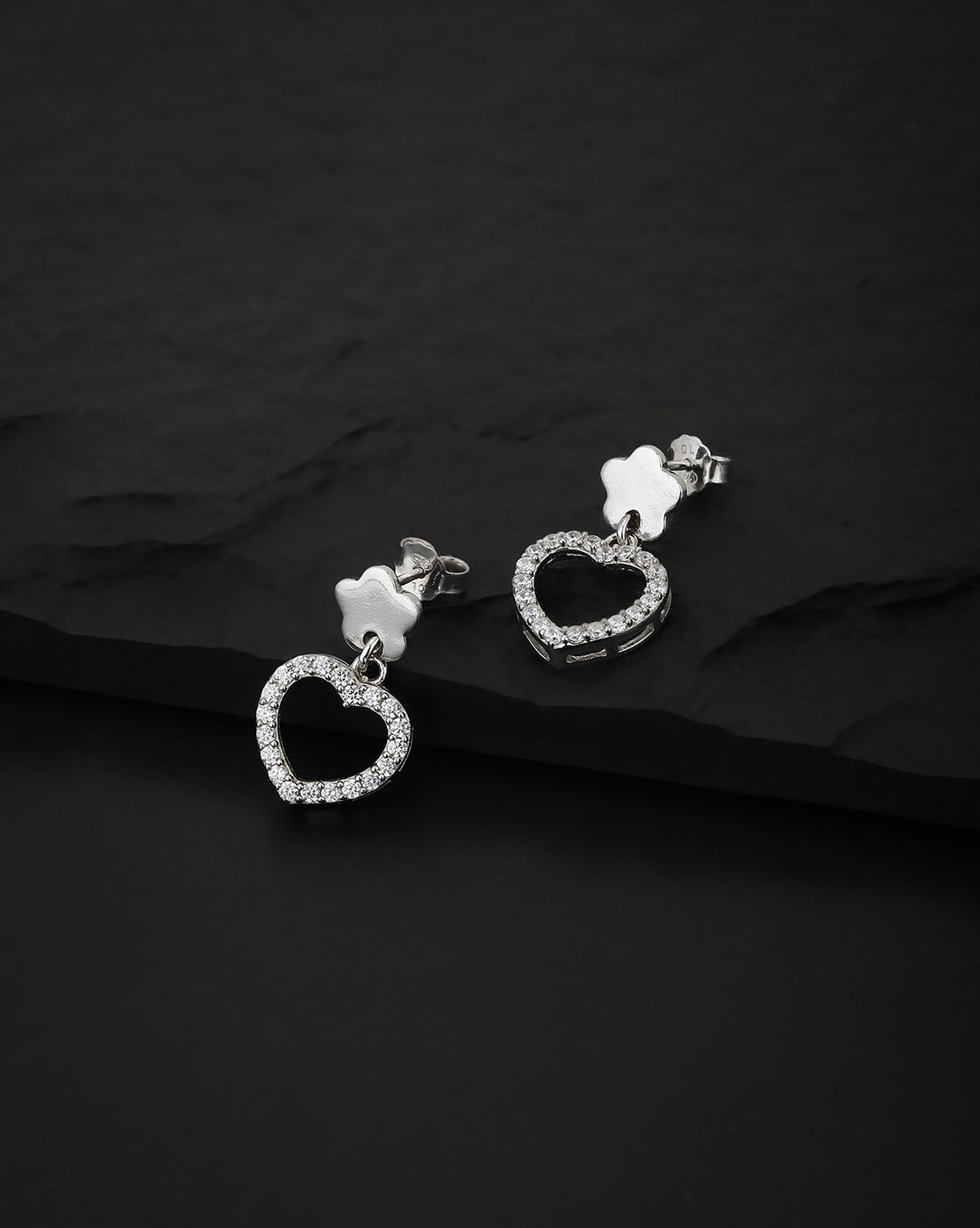 Gold-Polished With Pearl Floral Drop Earring - Wahe Jewels Noz2Toz