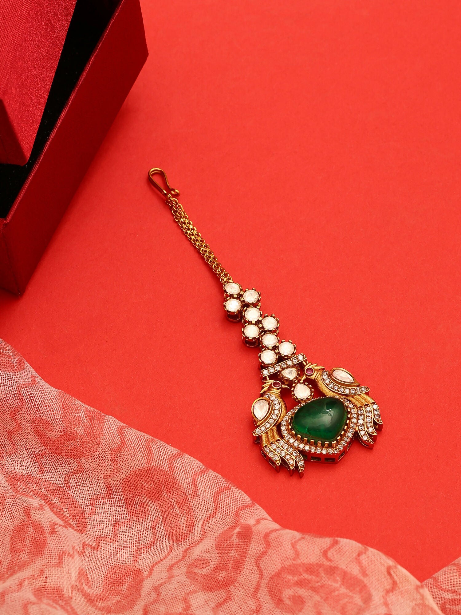 Ruby Raang Heart Kundan Maang Tikka