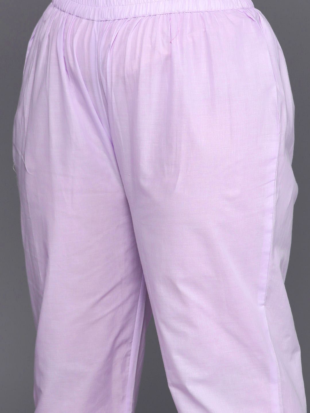 Sztori Plus Size Floral Embroidered Pure Cotton Anarkali Kurta & Trousers With Dupatta