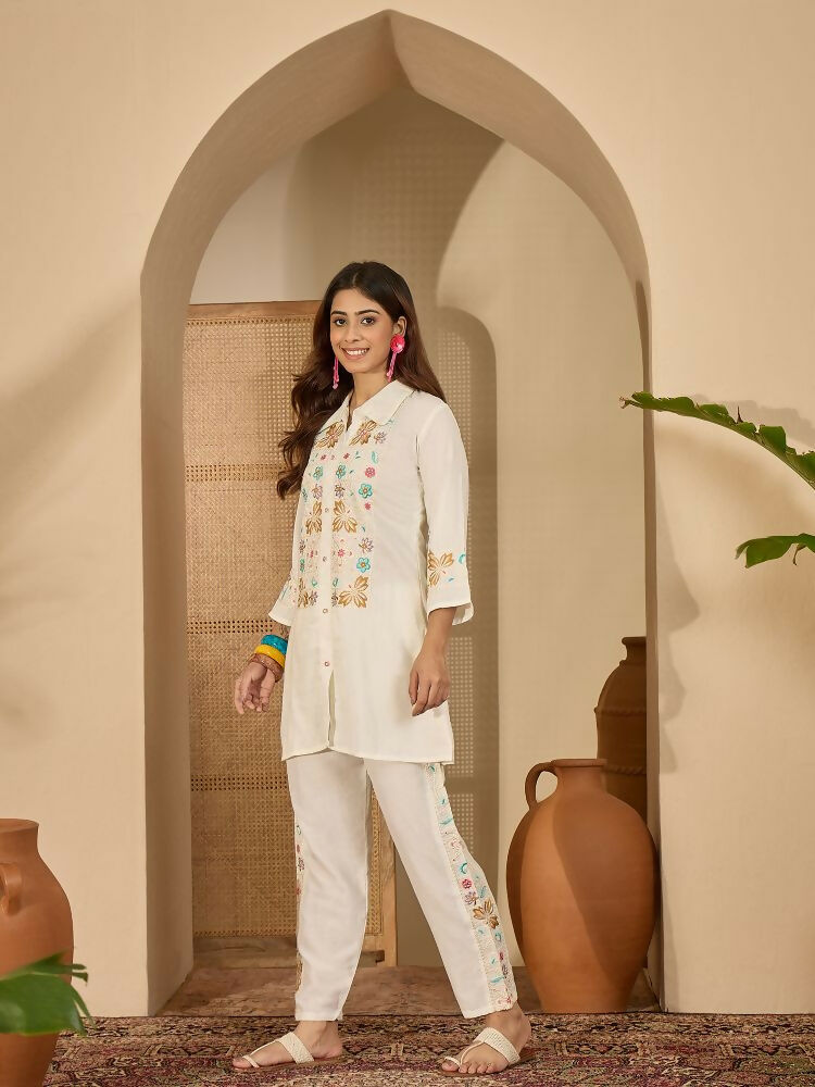 Joban Fashion Women Off-White Roman Silk Embroidered Stitched Kurta Set