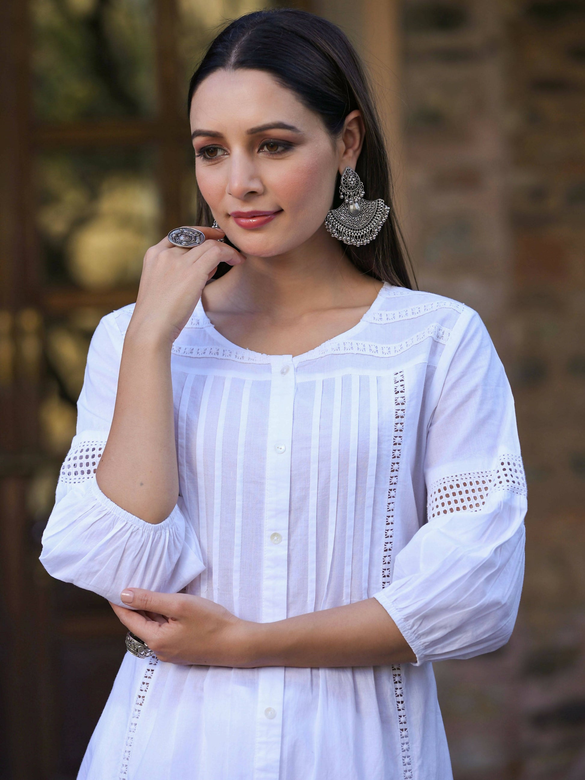 Juniper Women's White Cotton Cambric Solid A-Line Kurta