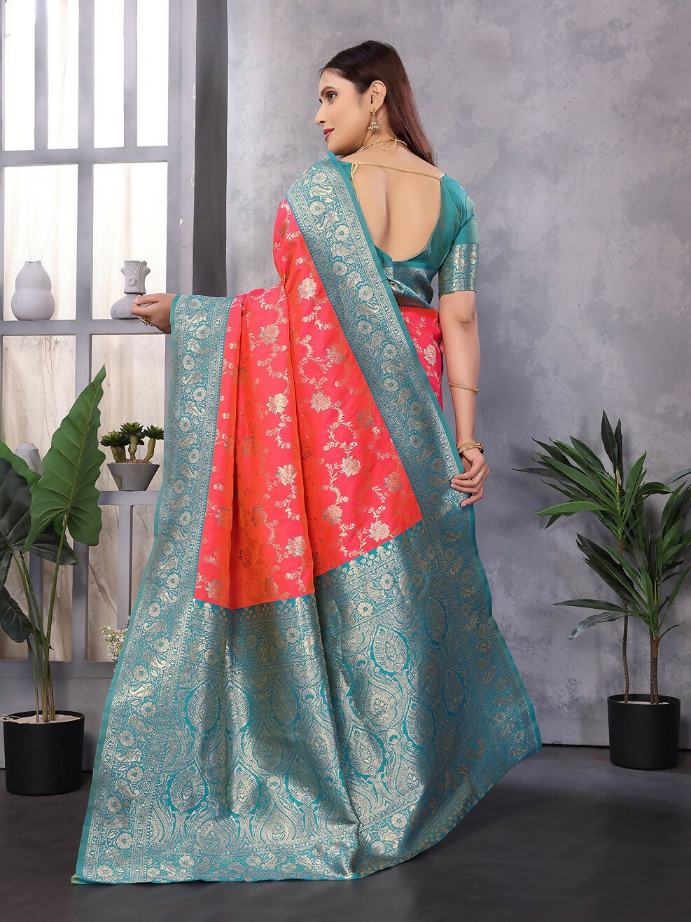 Joban Fashion Banarasi Peach Woven Soft Silk Saree | Swadesiicart